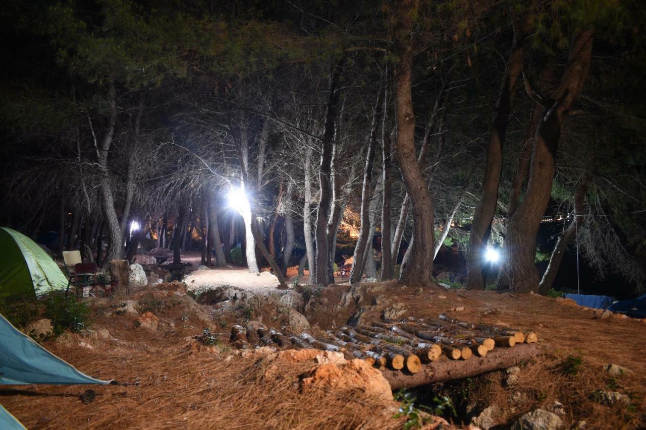 The Sea Cave Camping Himare Exterior photo