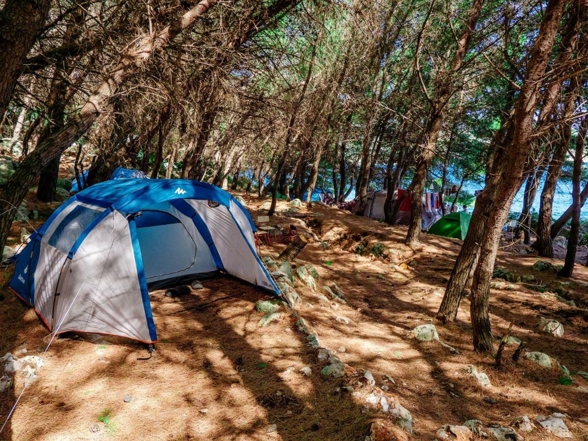 The Sea Cave Camping Himare Exterior photo