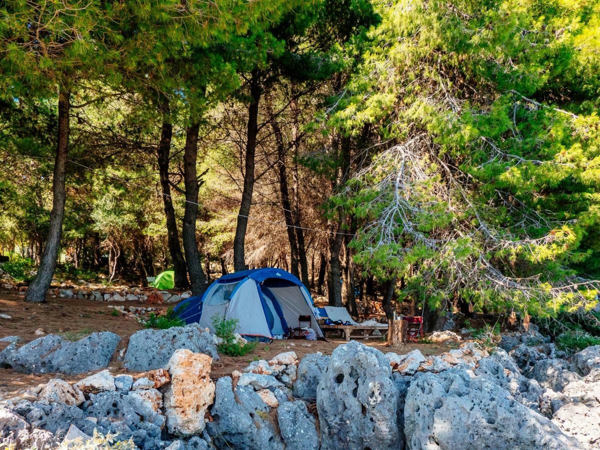 The Sea Cave Camping Himare Exterior photo