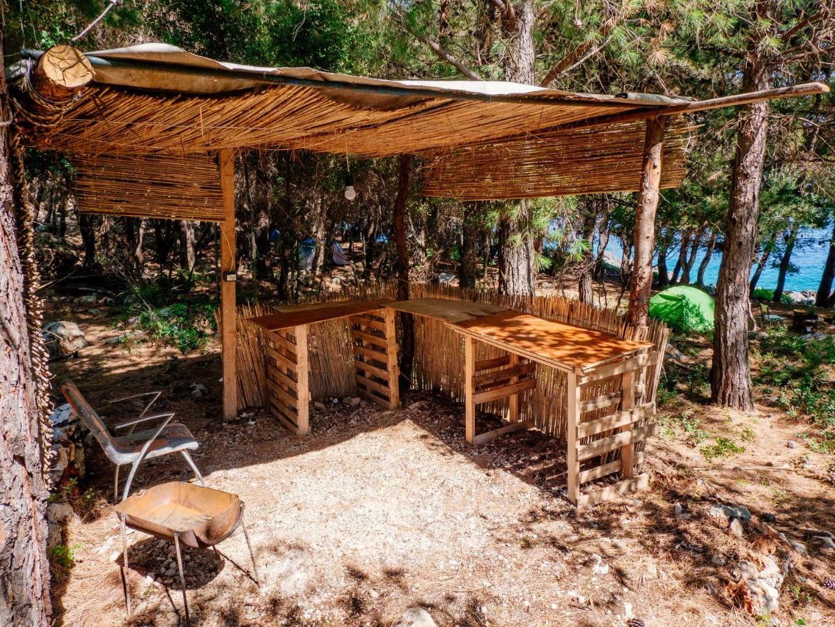 The Sea Cave Camping Himare Exterior photo
